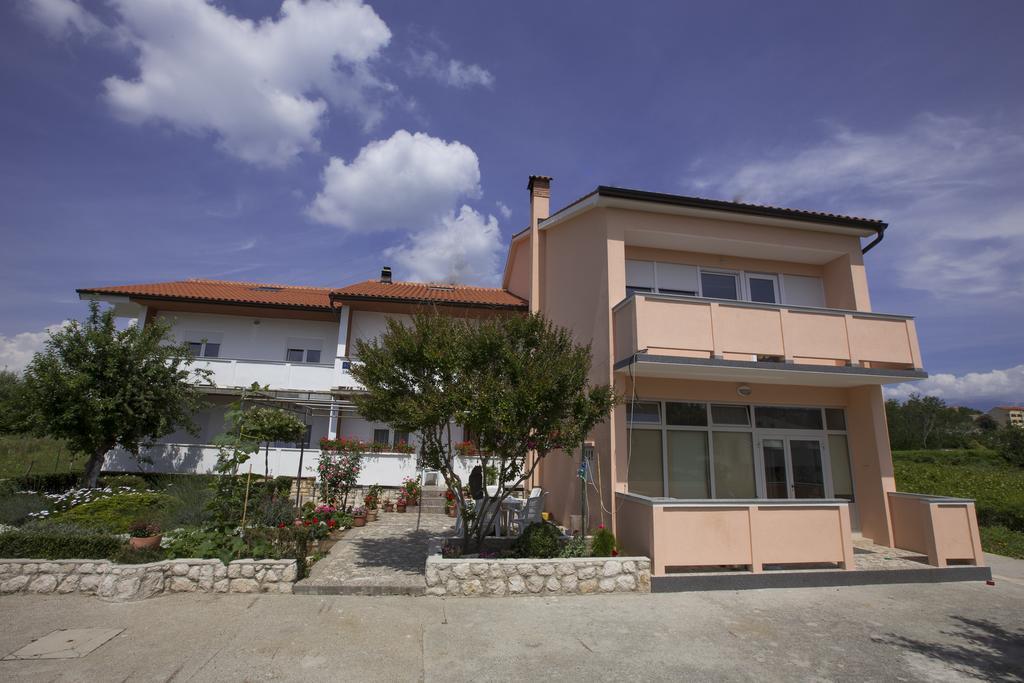 Apartments Simona Лопар Экстерьер фото